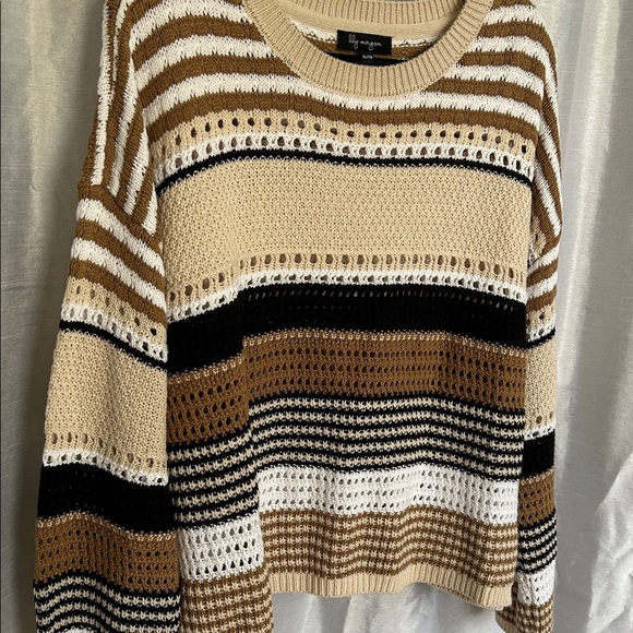 Chic Striped Beige and Black Women's Sweater - Picture 8 of 9